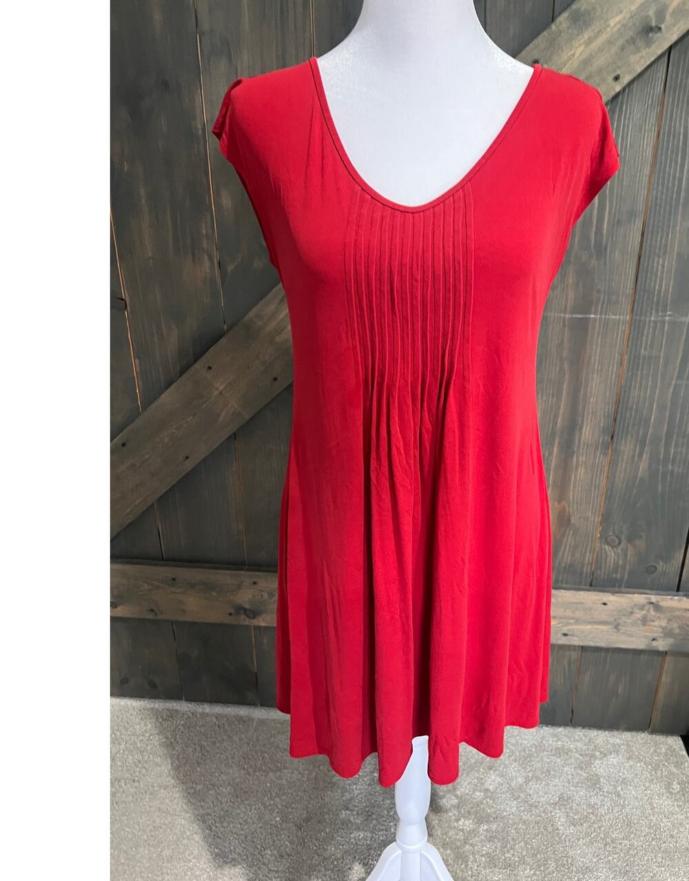 Eileen Fisher 100% Silk Dress Womens Small Red Sleeveless Pullover Short Stretch
